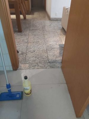 Serviço realizado em uma Limpeza Residencial - Foco nos Pisos(Porcelanato)